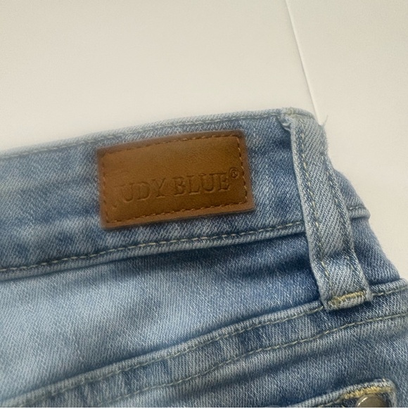 Judy Blue Skinny Jeans Distressed Light Wash | Size 31 - Picture 7 of 14